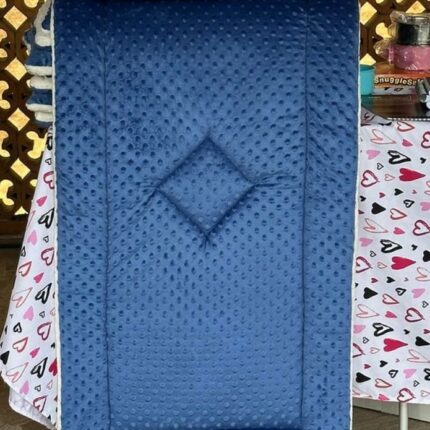 Tapis pour canapé chiens et chats en polaire hypoallergénique